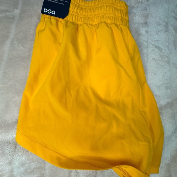 DSG Women's Vibrant Yellowish Orange Stride High-Rise Athletic Shorts - Picture 2 of 3